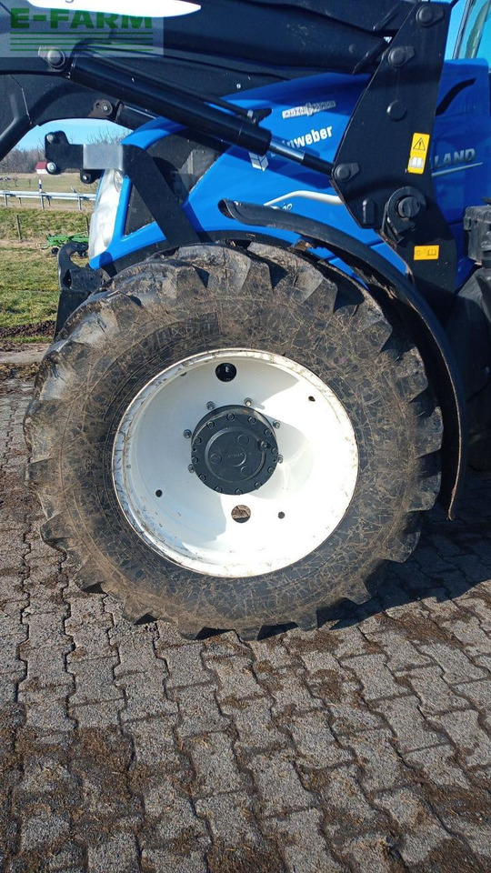 Traktör New Holland T5.140 AC AC: fotoğraf 17