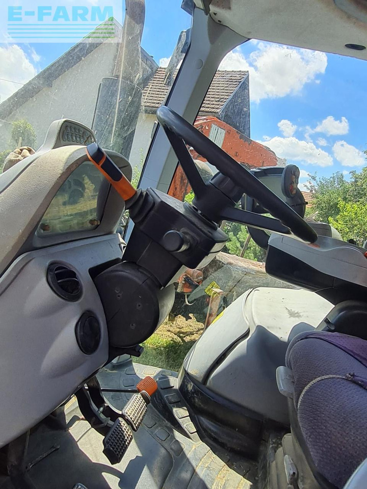 New Holland T7050 - Traktör: fotoğraf 3 New Holland T7050 - Traktör: fotoğraf 3