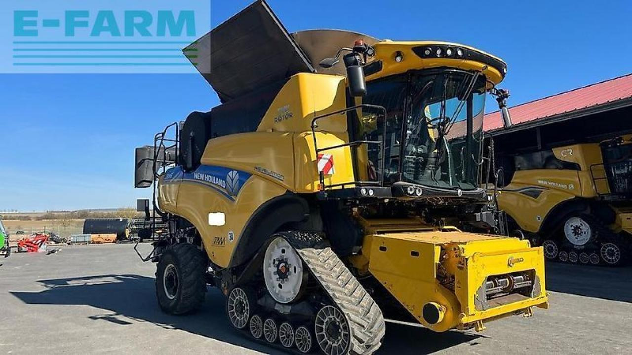 New Holland cr 8.90 10,7msw + sww mähdrescher intellisense macdon - Biçerdöver: fotoğraf 4 New Holland cr 8.90 10,7msw + sww mähdrescher intellisense macdon - Biçerdöver: fotoğraf 4