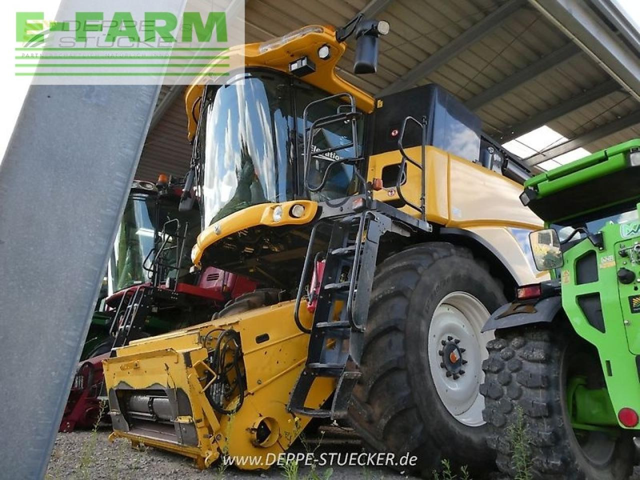New Holland cr 9090 elevation - Biçerdöver: fotoğraf 4 New Holland cr 9090 elevation - Biçerdöver: fotoğraf 4