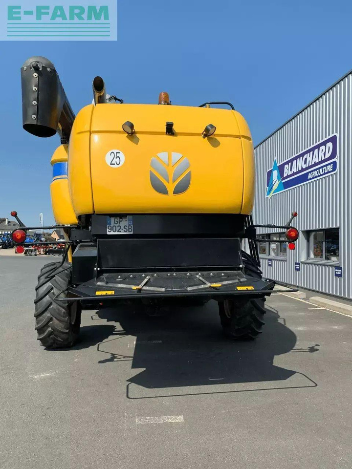 New Holland cx 6.80 - Biçerdöver: fotoğraf 5 New Holland cx 6.80 - Biçerdöver: fotoğraf 5