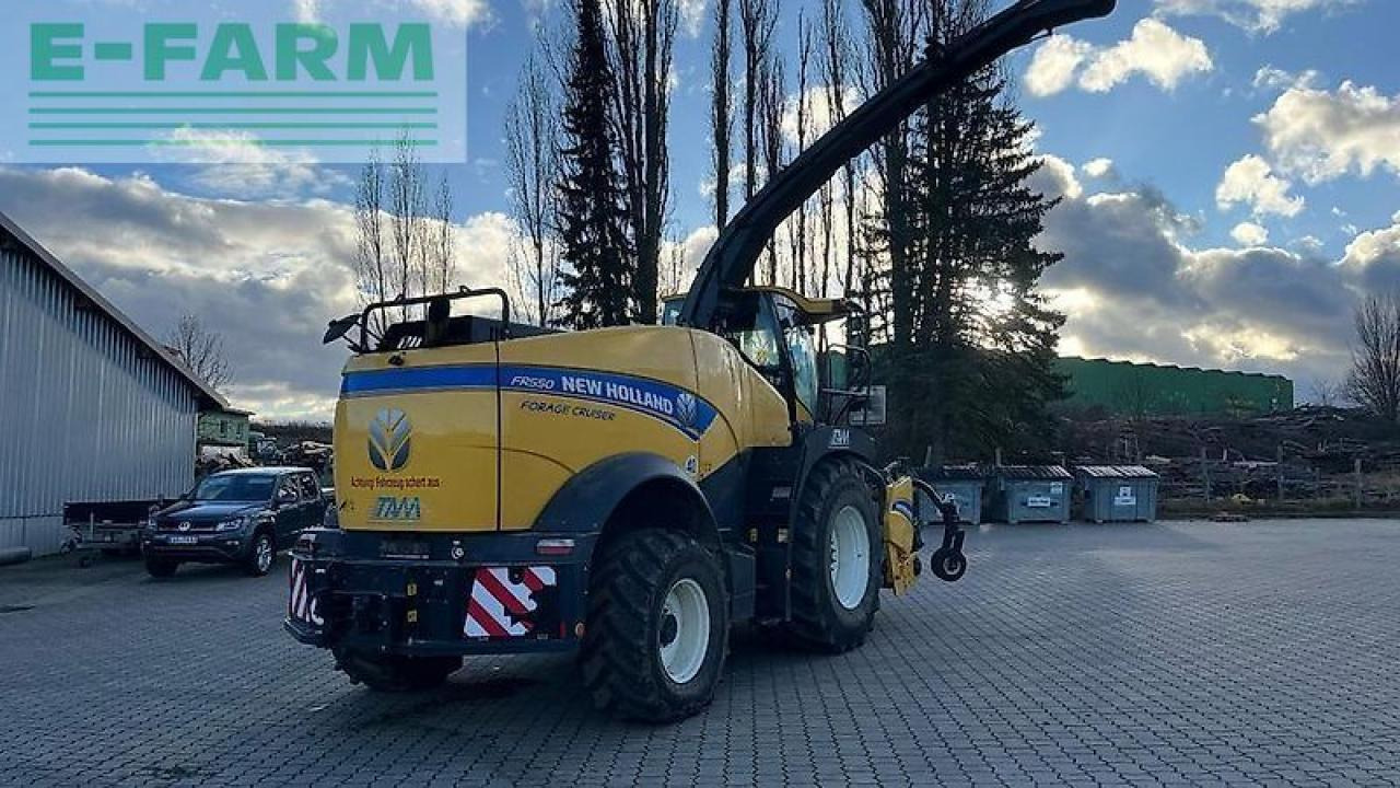 New Holland fr 550 häcksler inkl. pickup + maisgebiss bruttopreis - Silaj makinesi: fotoğraf 4 New Holland fr 550 häcksler inkl. pickup + maisgebiss bruttopreis - Silaj makinesi: fotoğraf 4