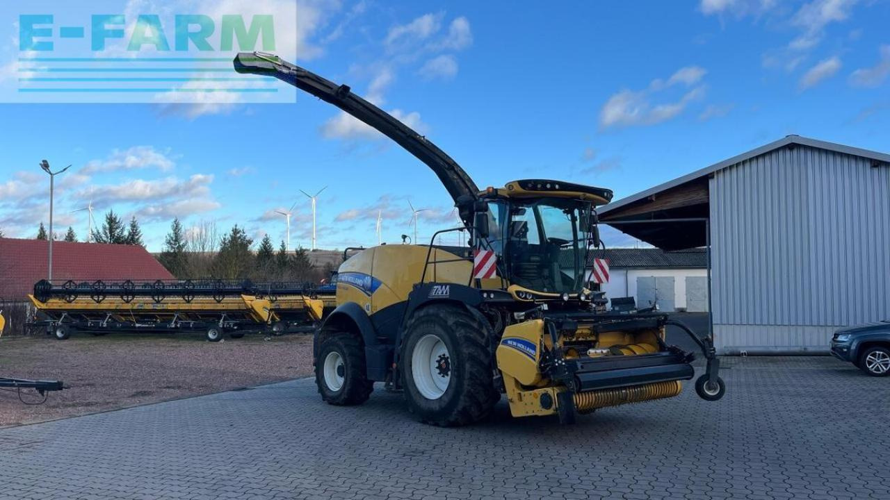 New Holland fr 550 häcksler inkl. pickup und maisgebiss - Silaj makinesi: fotoğraf 1 New Holland fr 550 häcksler inkl. pickup und maisgebiss - Silaj makinesi: fotoğraf 1