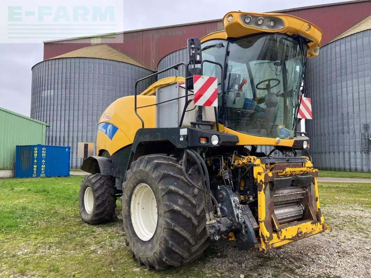 New Holland fr 9040 - Silaj makinesi: fotoğraf 1 New Holland fr 9040 - Silaj makinesi: fotoğraf 1