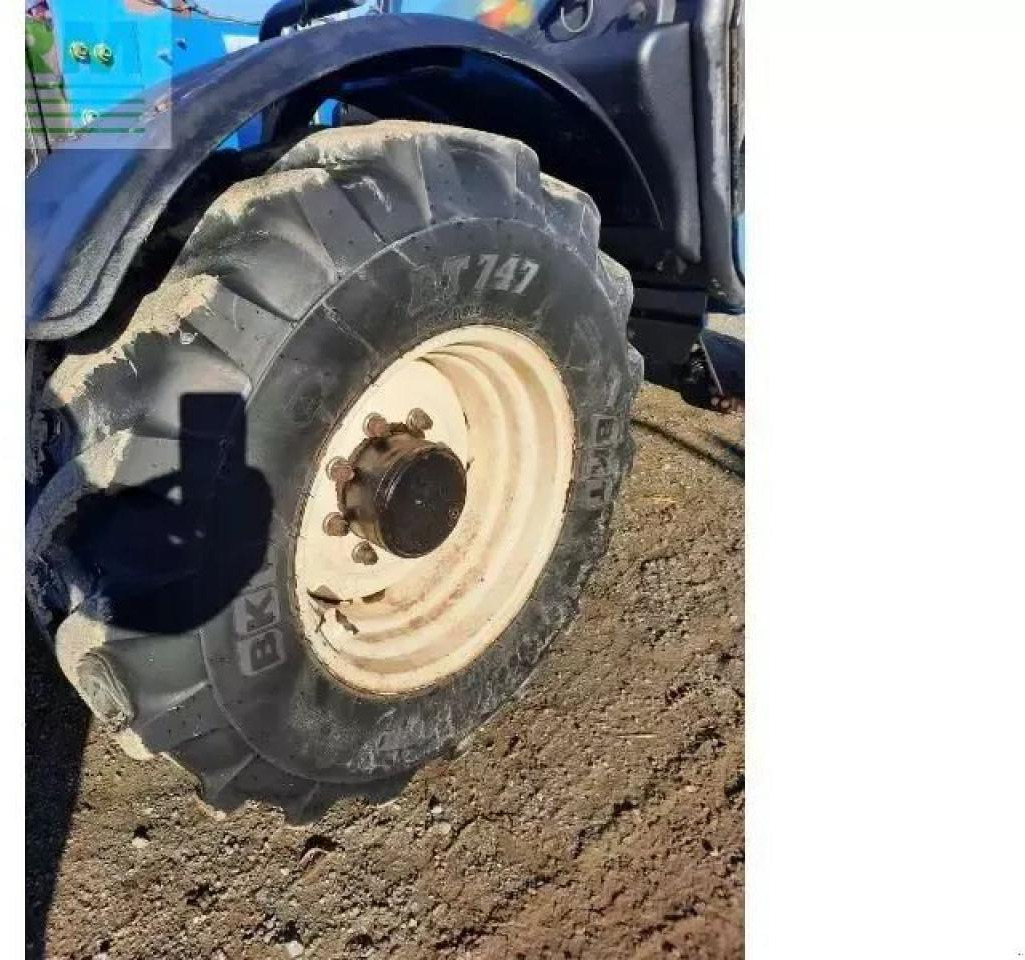 New Holland lm7-42 - Teleskopik yükleyici: fotoğraf 5 New Holland lm7-42 - Teleskopik yükleyici: fotoğraf 5