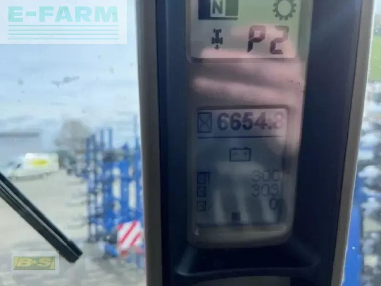 Traktör New Holland magnum 280: fotoğraf 8