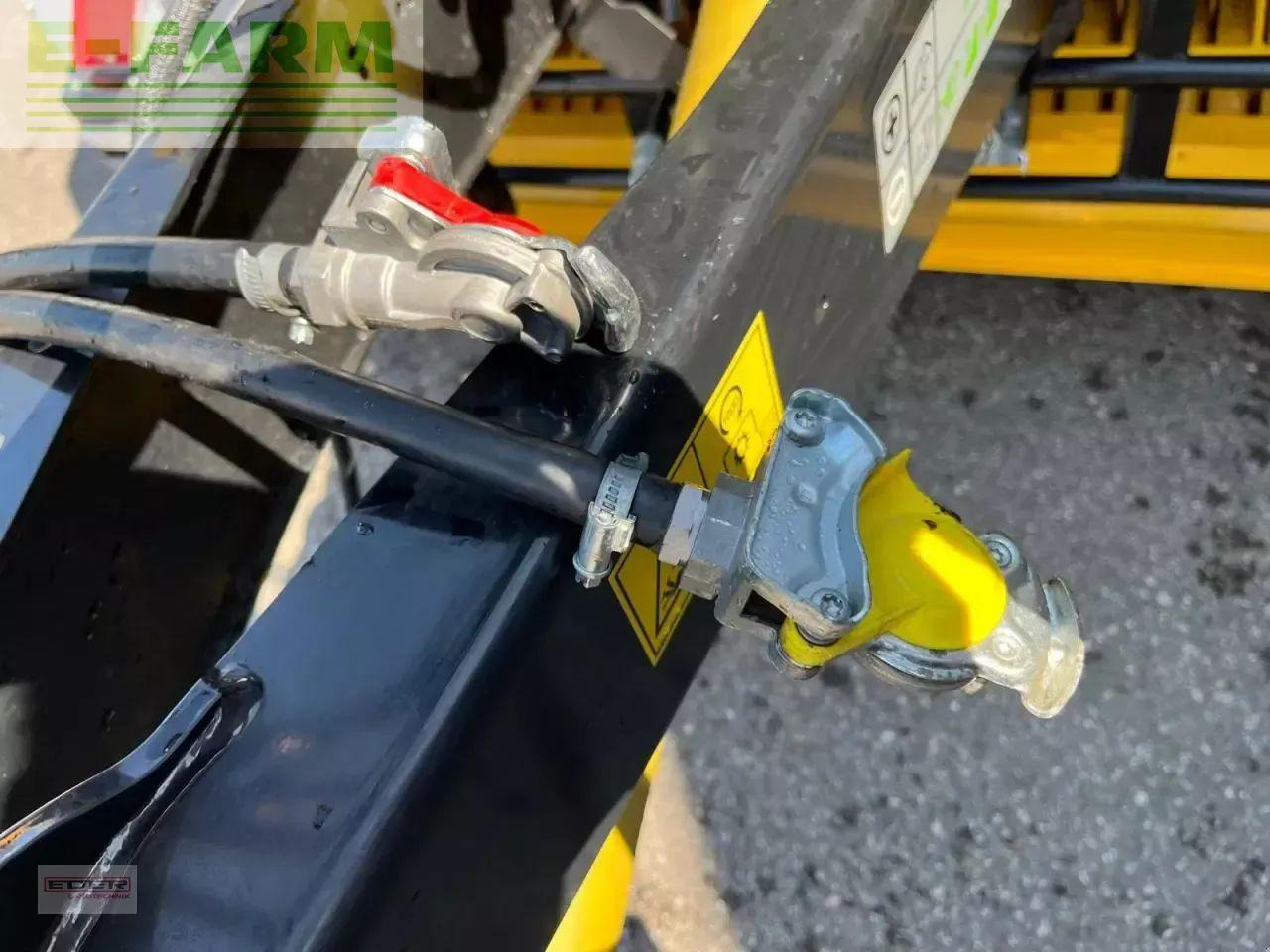 New Holland pro belt 190 - Kare balya makinesi: fotoğraf 5 New Holland pro belt 190 - Kare balya makinesi: fotoğraf 5