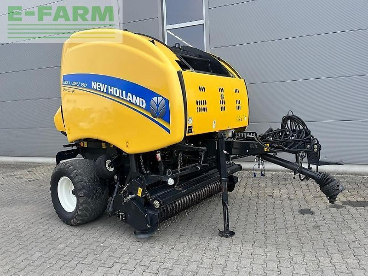 New Holland rb 180 c - Kare balya makinesi: fotoğraf 1 New Holland rb 180 c - Kare balya makinesi: fotoğraf 1
