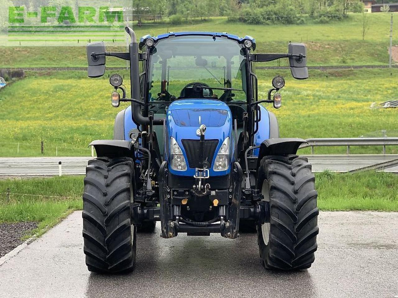 New Holland t 5.105 - Traktör: fotoğraf 3 New Holland t 5.105 - Traktör: fotoğraf 3