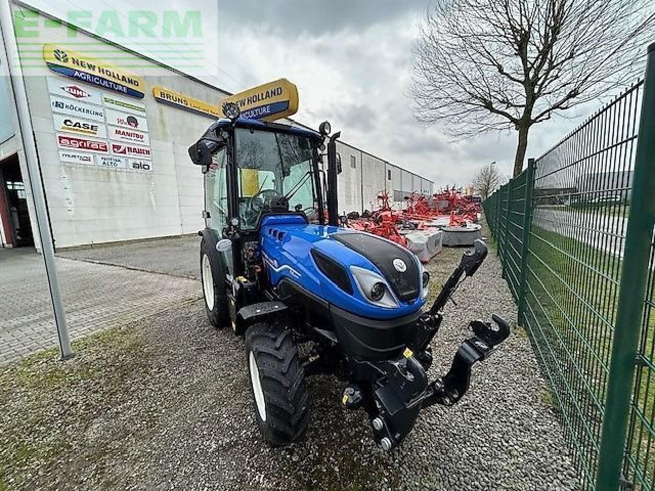 New Holland t4.100 n my19 N - Traktör: fotoğraf 5 New Holland t4.100 n my19 N - Traktör: fotoğraf 5
