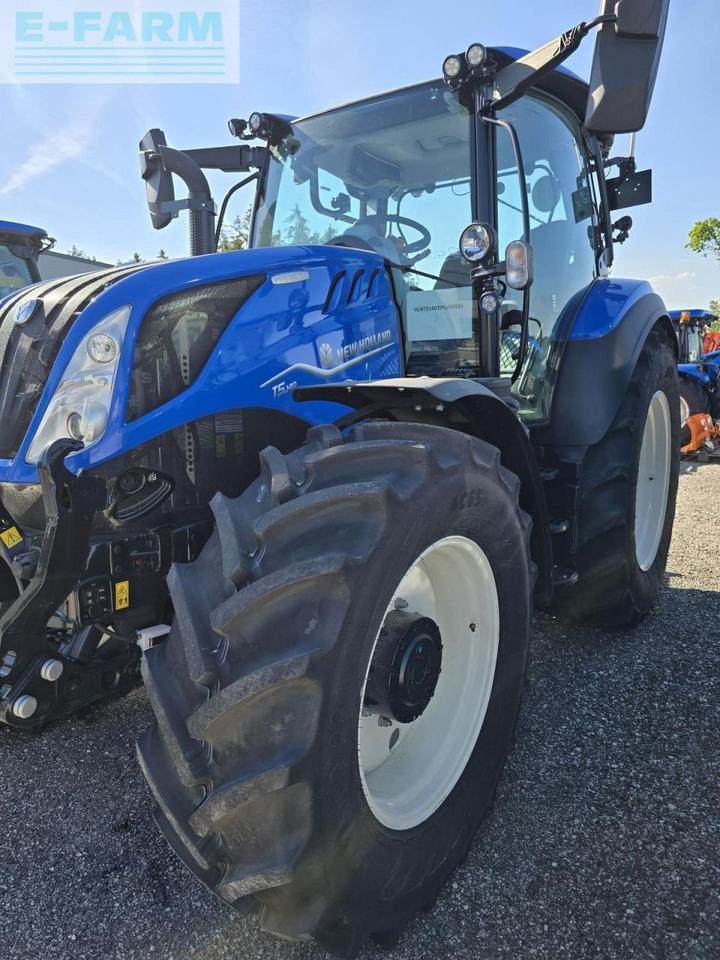 New Holland t5.140 dynamic command (stage v) - Traktör: fotoğraf 3 New Holland t5.140 dynamic command (stage v) - Traktör: fotoğraf 3
