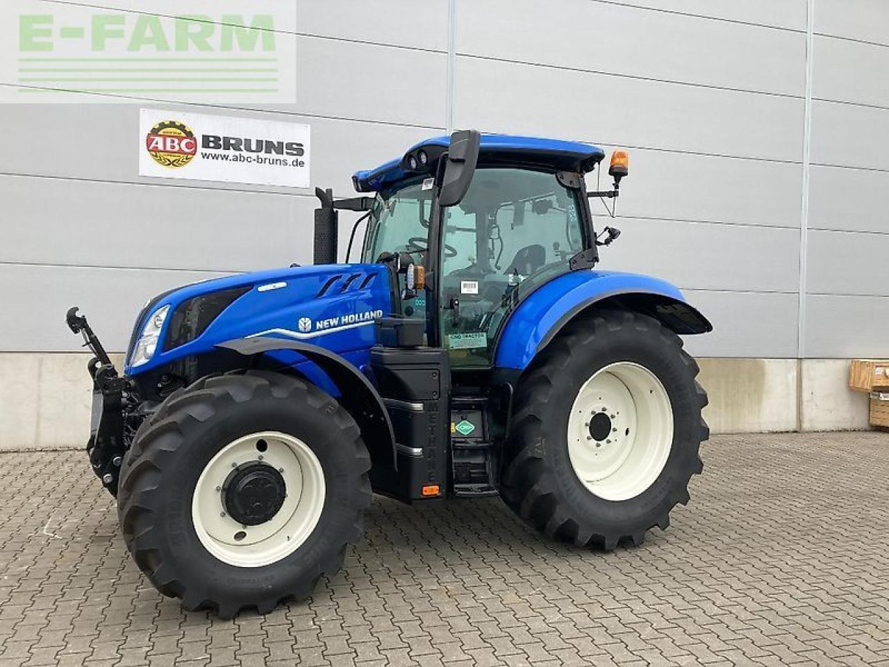 New Holland t6.180 dc methane power Methane Power - Traktör: fotoğraf 2 New Holland t6.180 dc methane power Methane Power - Traktör: fotoğraf 2
