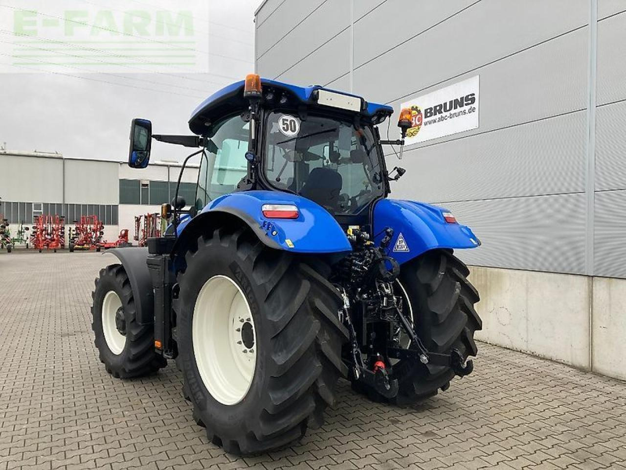 New Holland t6.180 dc methane power Methane Power - Traktör: fotoğraf 4 New Holland t6.180 dc methane power Methane Power - Traktör: fotoğraf 4