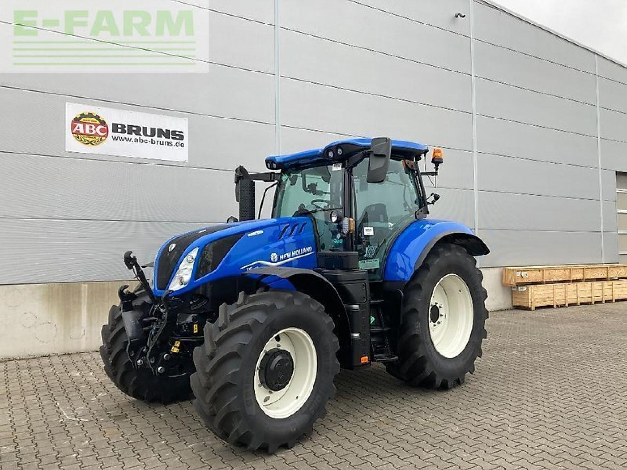 New Holland t6.180 dc methane power Methane Power - Traktör: fotoğraf 1 New Holland t6.180 dc methane power Methane Power - Traktör: fotoğraf 1
