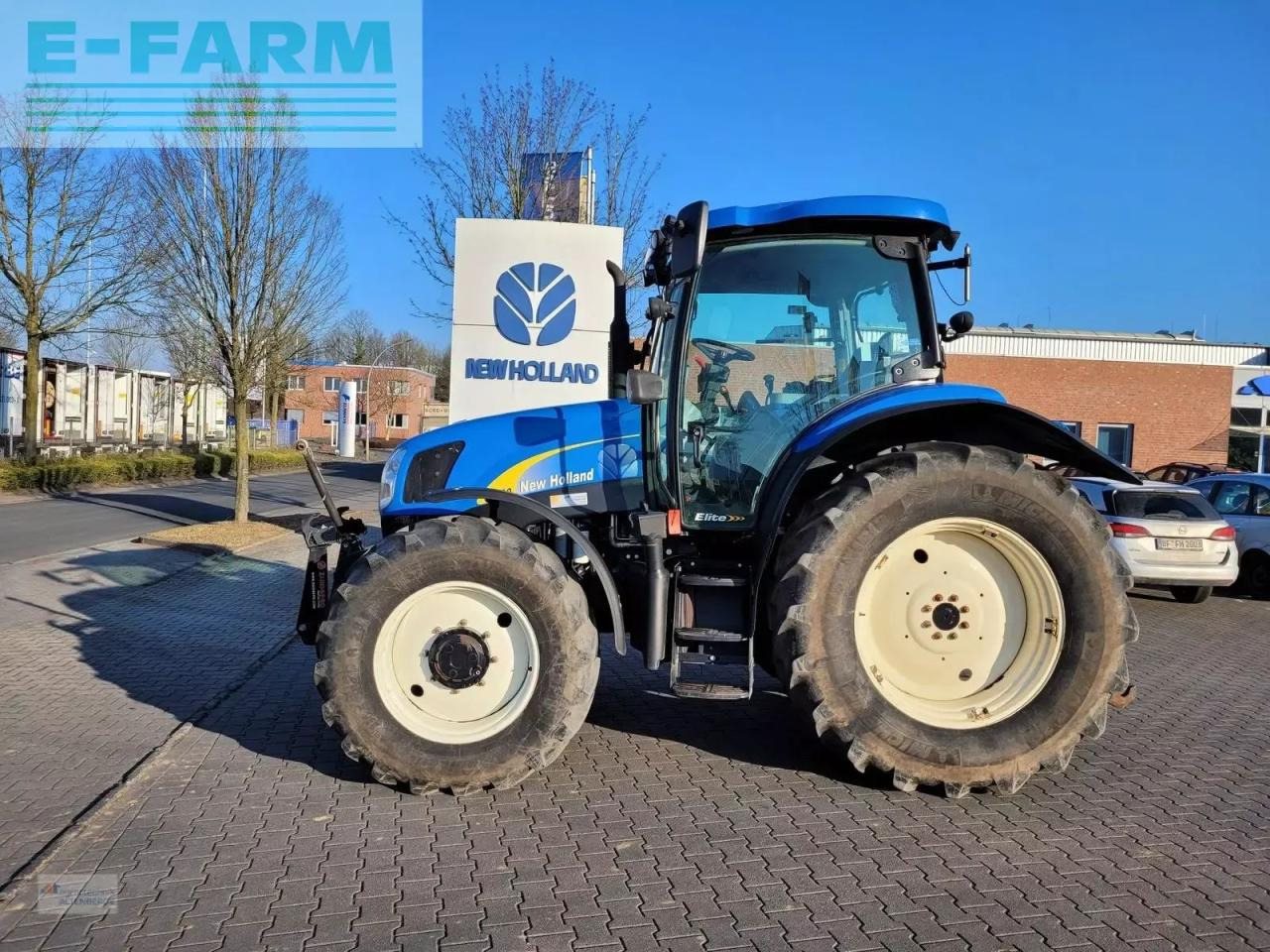 New Holland t6020 elite Elite - Traktör: fotoğraf 1 New Holland t6020 elite Elite - Traktör: fotoğraf 1