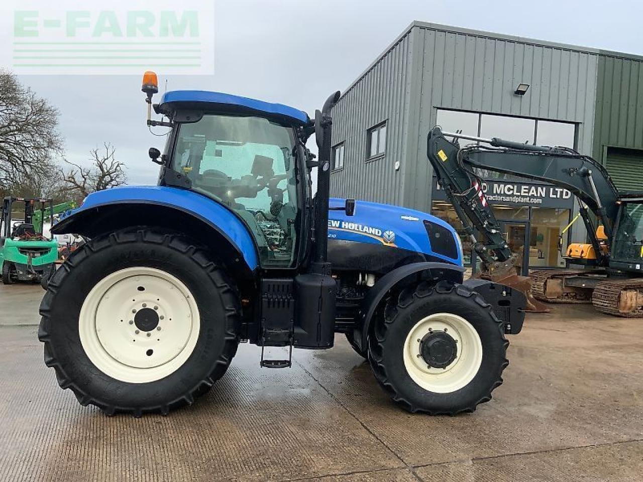 New Holland t7.210 auto command tractor (st25411) - Traktör: fotoğraf 1 New Holland t7.210 auto command tractor (st25411) - Traktör: fotoğraf 1