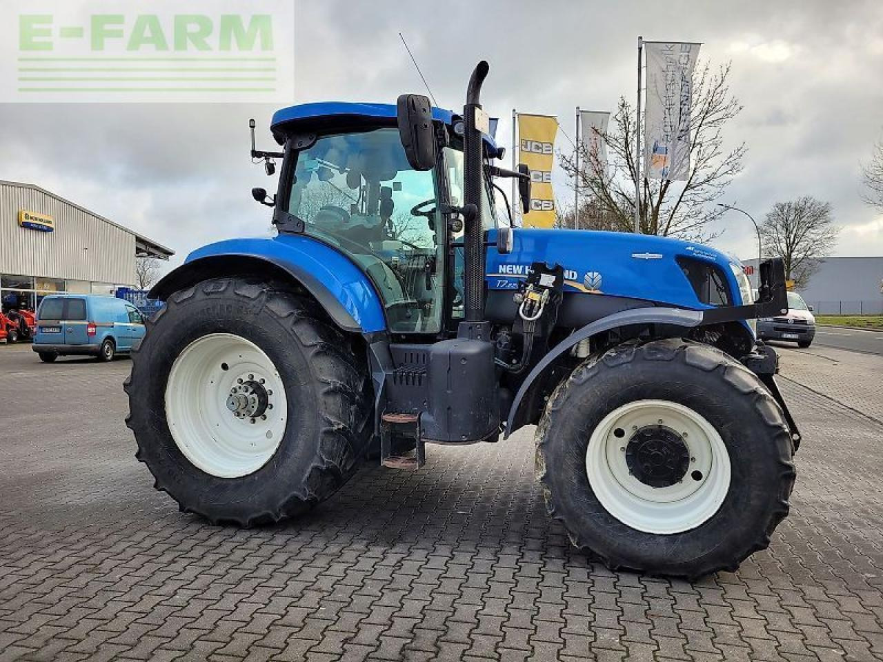 New Holland t7.220 ac - Traktör: fotoğraf 3 New Holland t7.220 ac - Traktör: fotoğraf 3