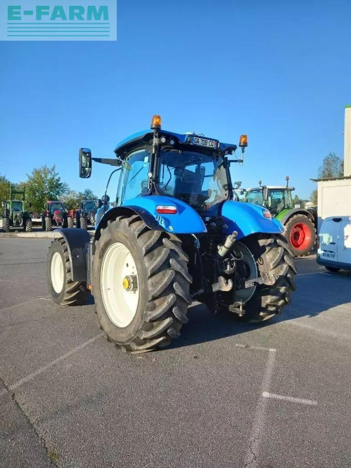 New Holland t7.225 - Traktör: fotoğraf 4 New Holland t7.225 - Traktör: fotoğraf 4