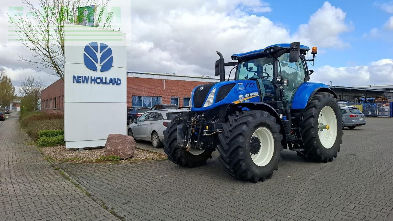 New Holland t7.230 ac - Traktör: fotoğraf 2 New Holland t7.230 ac - Traktör: fotoğraf 2