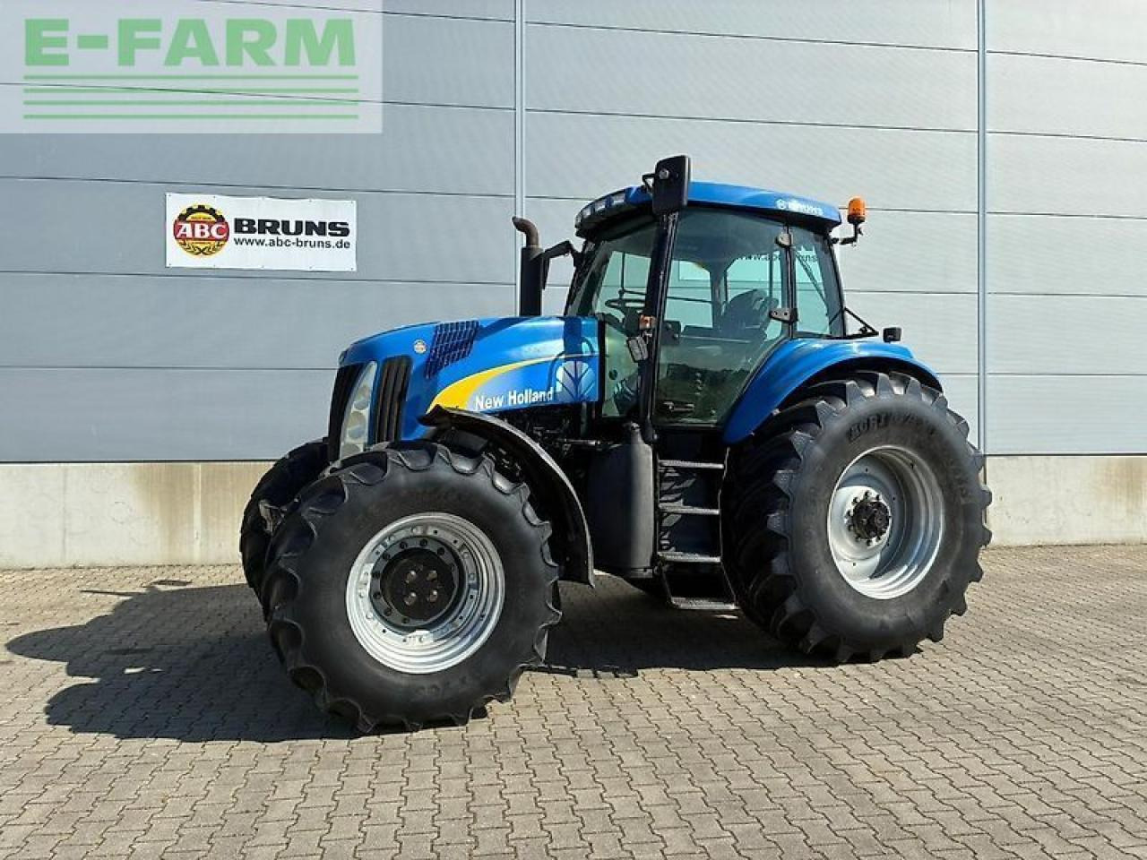 New Holland tg 255 - Traktör: fotoğraf 1 New Holland tg 255 - Traktör: fotoğraf 1