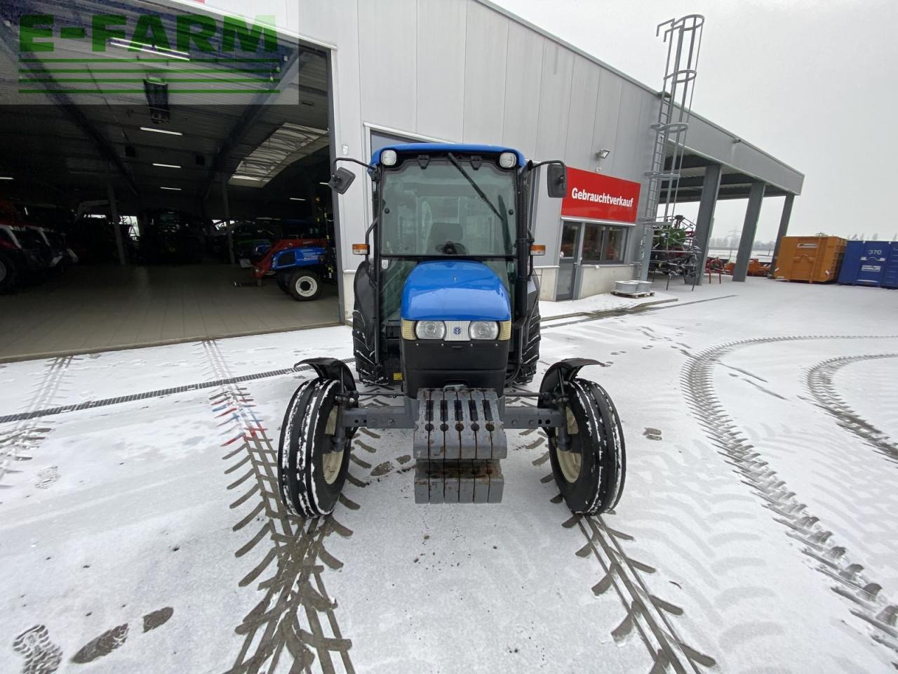 New Holland tn-d 55 D - Traktör: fotoğraf 2 New Holland tn-d 55 D - Traktör: fotoğraf 2