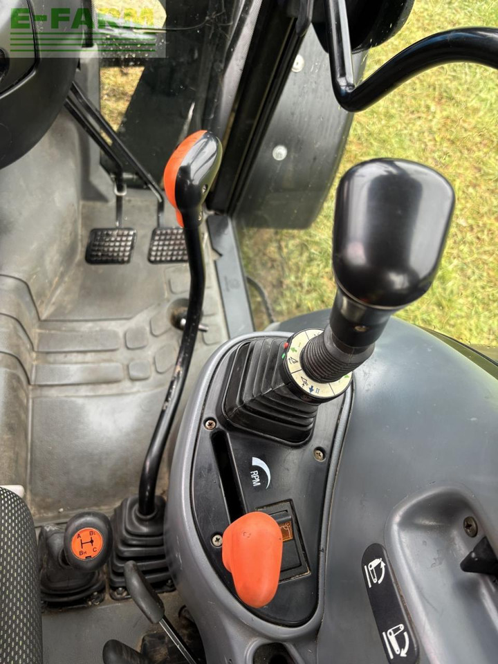 Traktör New Holland tn-d 70 D: fotoğraf 16 Traktör New Holland tn-d 70 D: fotoğraf 16