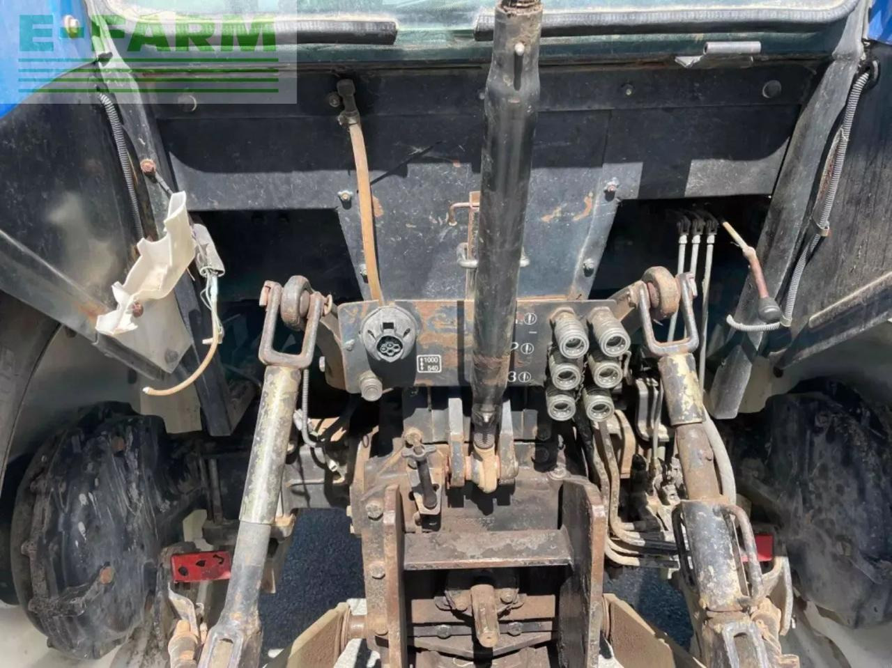 New Holland tracteur agricole td85d new holland D - Traktör: fotoğraf 3 New Holland tracteur agricole td85d new holland D - Traktör: fotoğraf 3