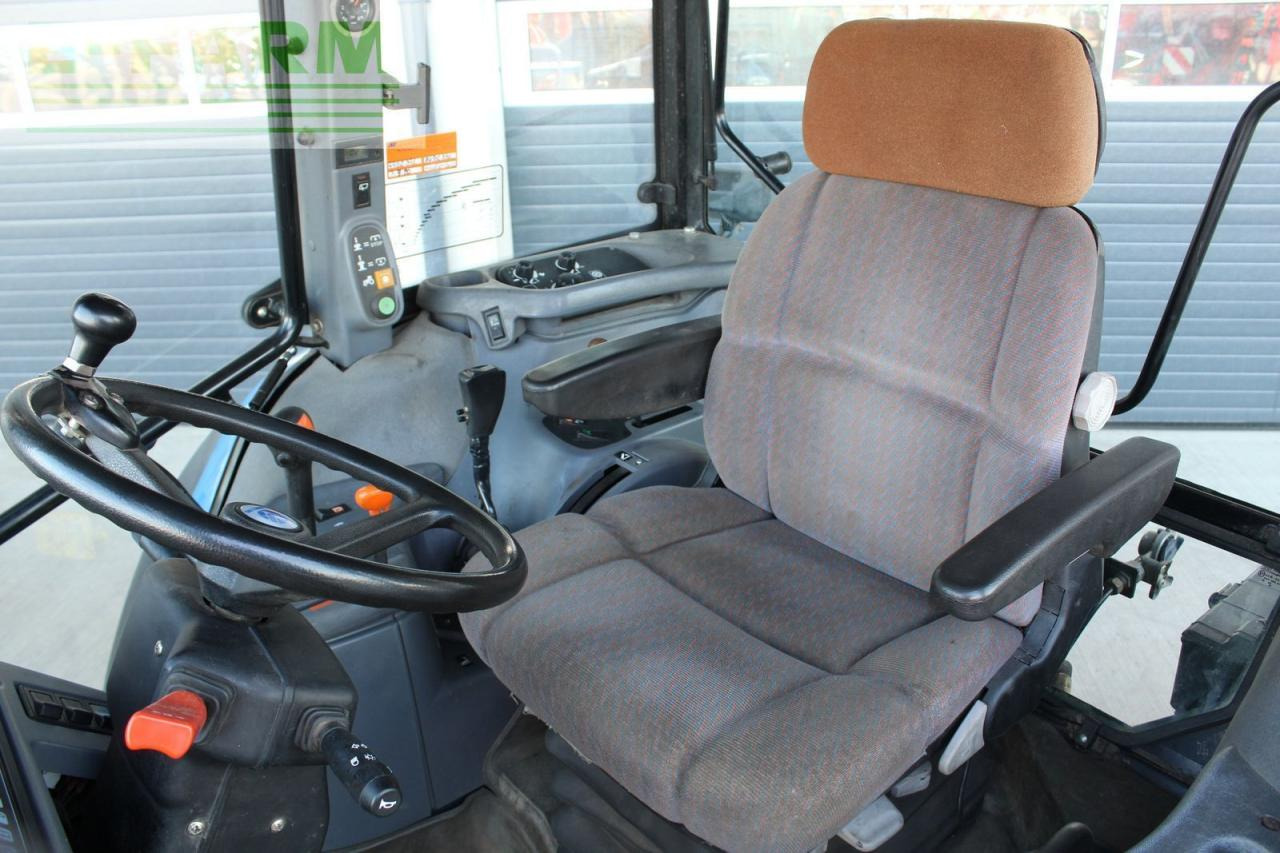 Traktör New Holland ts115: fotoğraf 22 Traktör New Holland ts115: fotoğraf 22