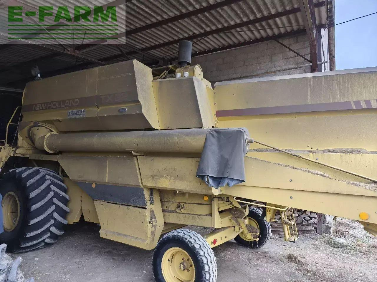 New Holland tx 32 - Biçerdöver: fotoğraf 1 New Holland tx 32 - Biçerdöver: fotoğraf 1