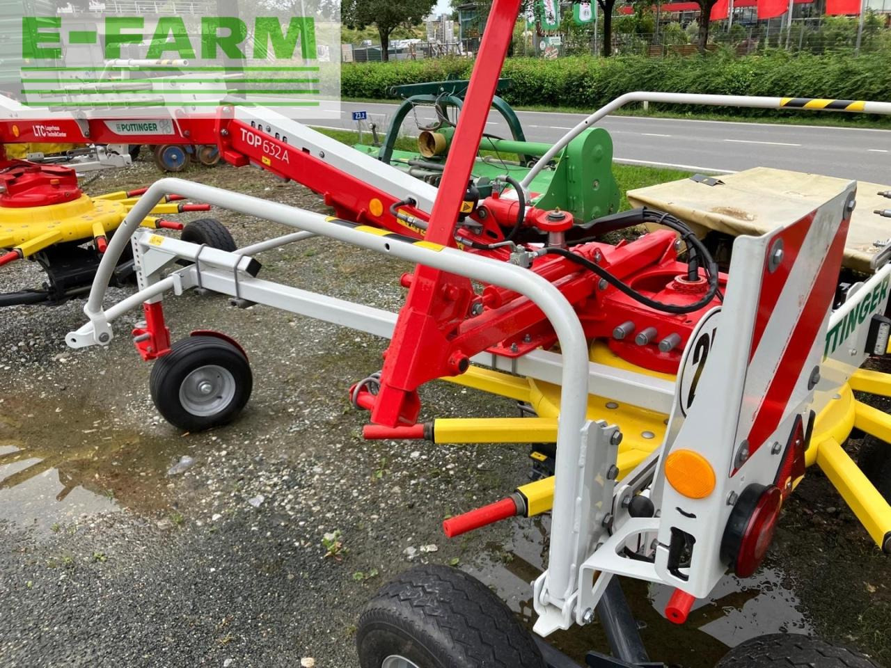 Pöttinger Top 632 A - Ot toplama tırmığı: fotoğraf 1 Pöttinger Top 632 A - Ot toplama tırmığı: fotoğraf 1