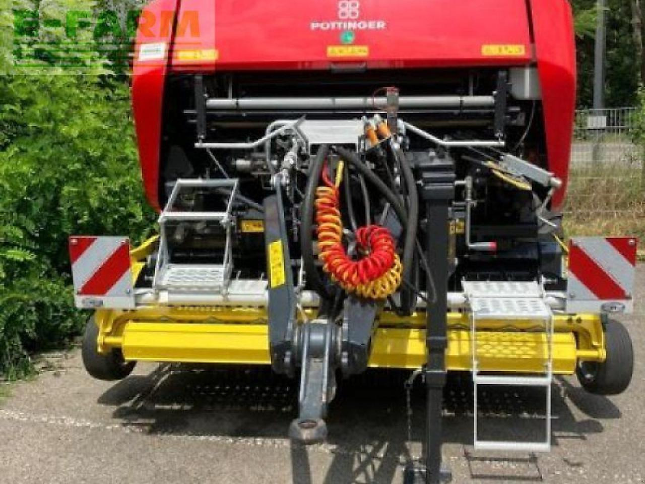 Pöttinger impress 3160 v pro - Kare balya makinesi: fotoğraf 2 Pöttinger impress 3160 v pro - Kare balya makinesi: fotoğraf 2