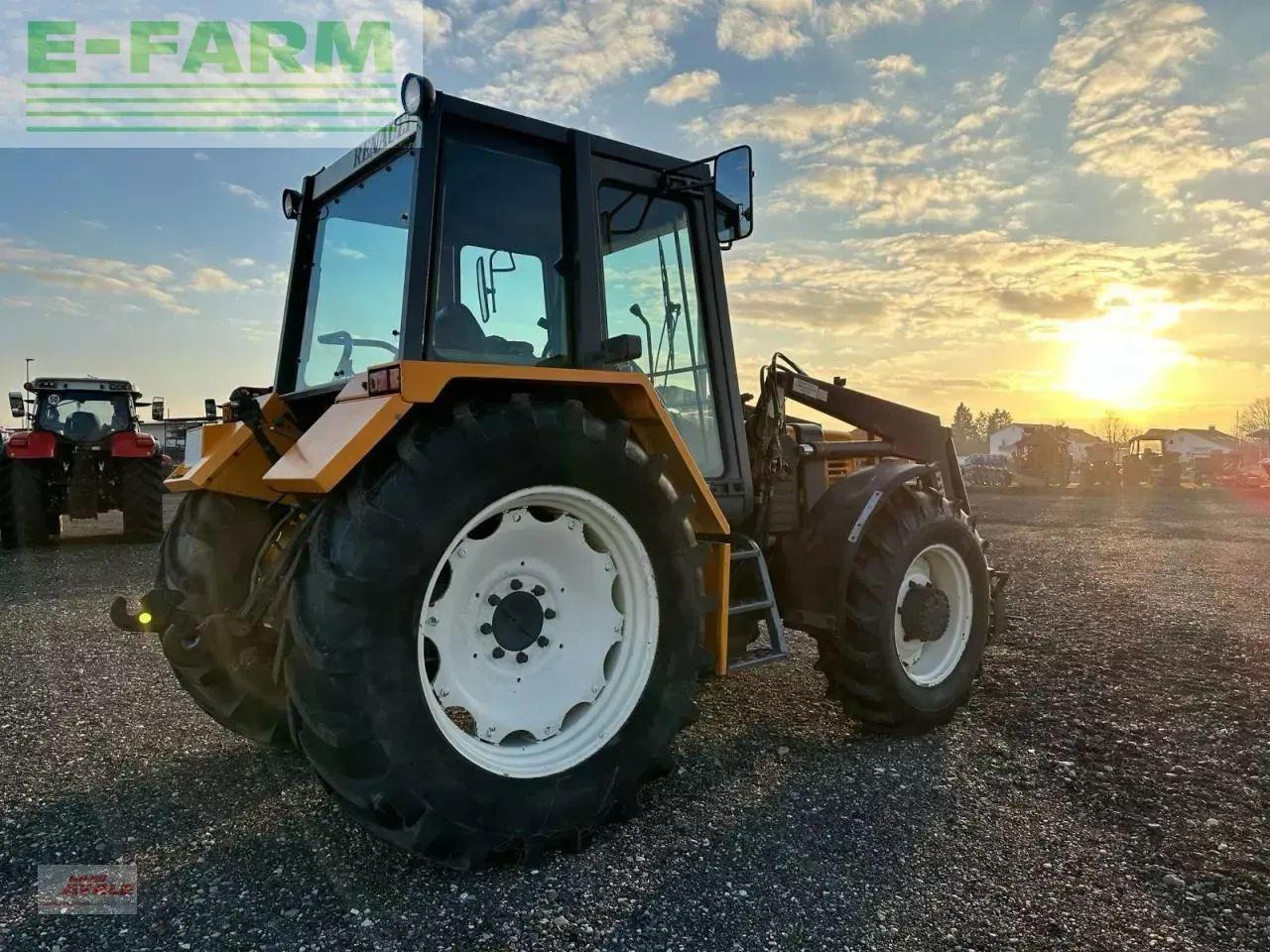 Renault 103.14 (r 7822-a-s) - Traktör: fotoğraf 5 Renault 103.14 (r 7822-a-s) - Traktör: fotoğraf 5