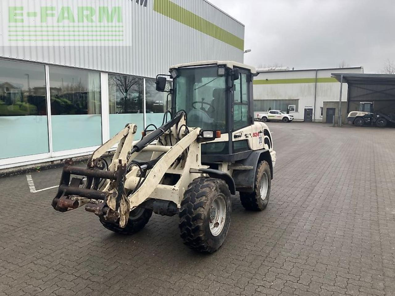 Schaeff skl 824 - Mini ekskavatör: fotoğraf 4 Schaeff skl 824 - Mini ekskavatör: fotoğraf 4