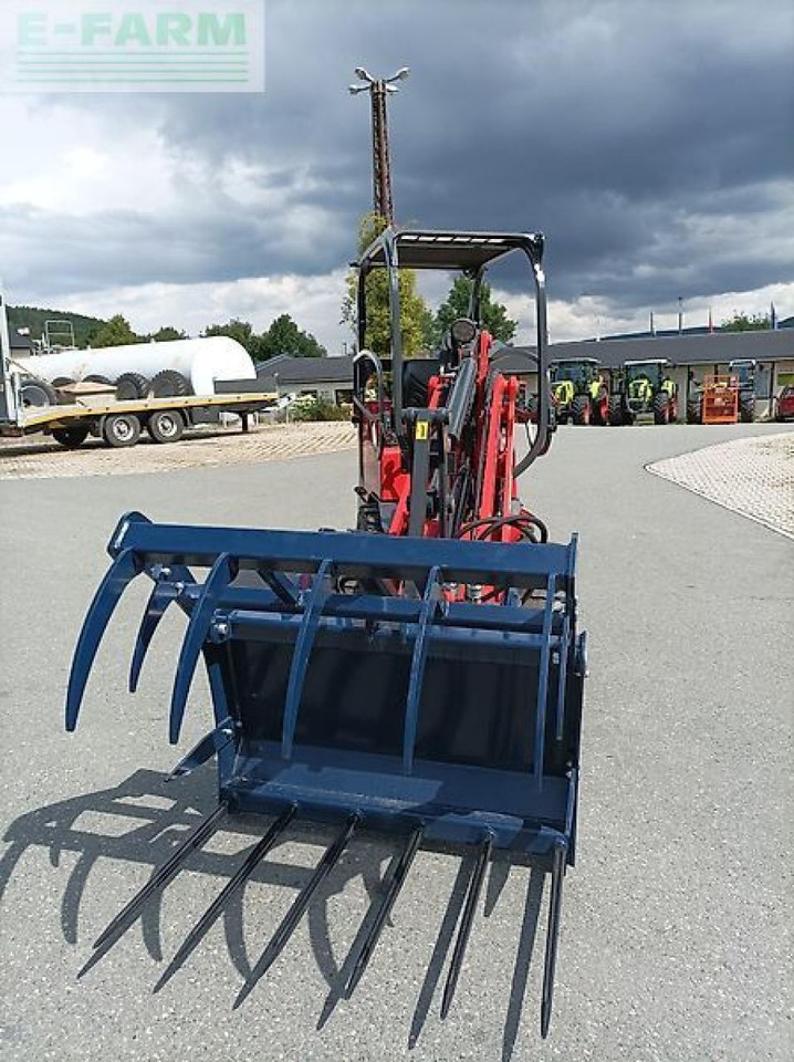 Schäffer 2028 - Mini ekskavatör: fotoğraf 3 Schäffer 2028 - Mini ekskavatör: fotoğraf 3