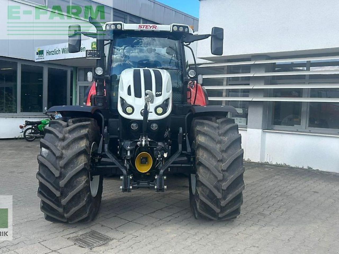 Steyr 6175 impuls cvt CVT - Traktör: fotoğraf 2 Steyr 6175 impuls cvt CVT - Traktör: fotoğraf 2
