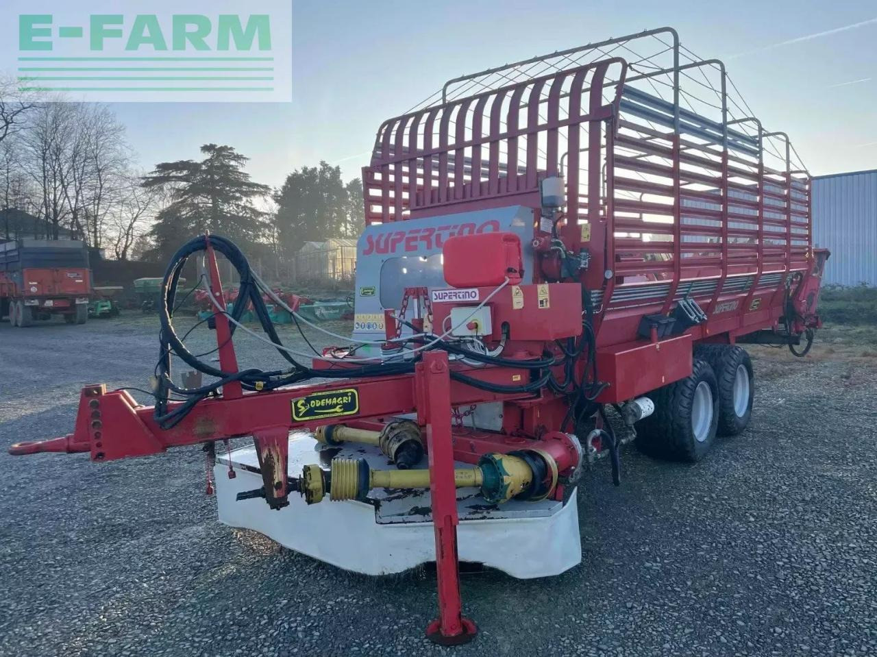 Supertino autochargeuse ca702s . supertino - Silaj ekipmanları: fotoğraf 4 Supertino autochargeuse ca702s . supertino - Silaj ekipmanları: fotoğraf 4