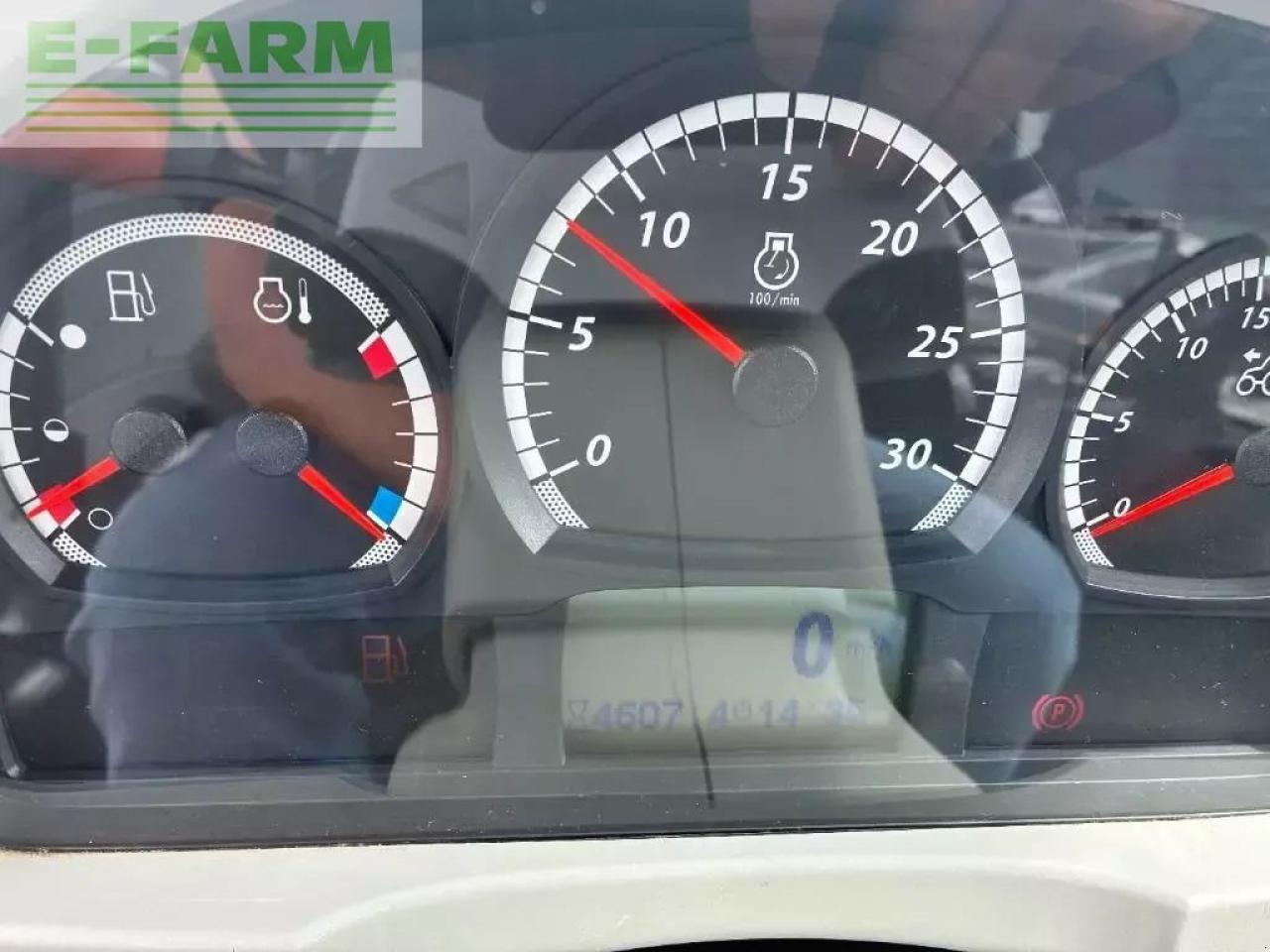 Valtra 254 versus - Traktör: fotoğraf 3 Valtra 254 versus - Traktör: fotoğraf 3