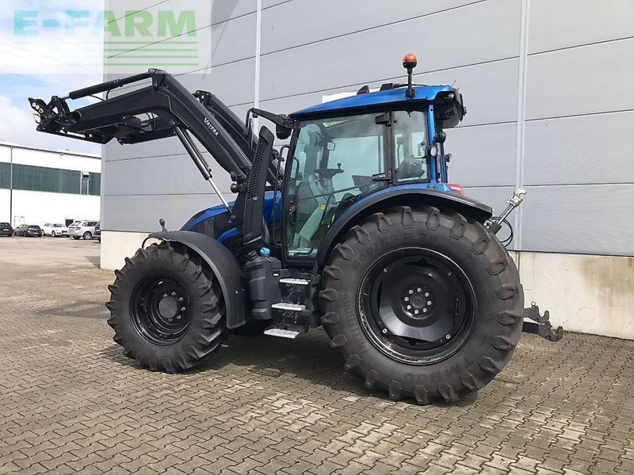 Valtra g135 - Traktör: fotoğraf 3 Valtra g135 - Traktör: fotoğraf 3