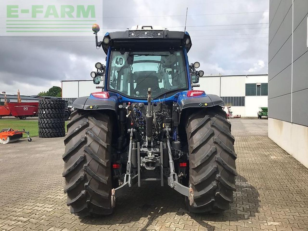Valtra g135 - Traktör: fotoğraf 4 Valtra g135 - Traktör: fotoğraf 4