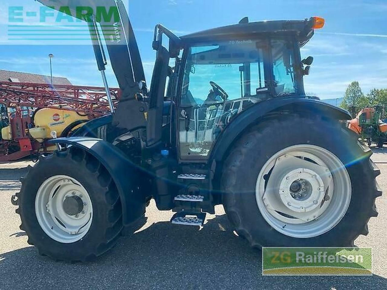 Valtra g135v 1b9 - Traktör: fotoğraf 5 Valtra g135v 1b9 - Traktör: fotoğraf 5