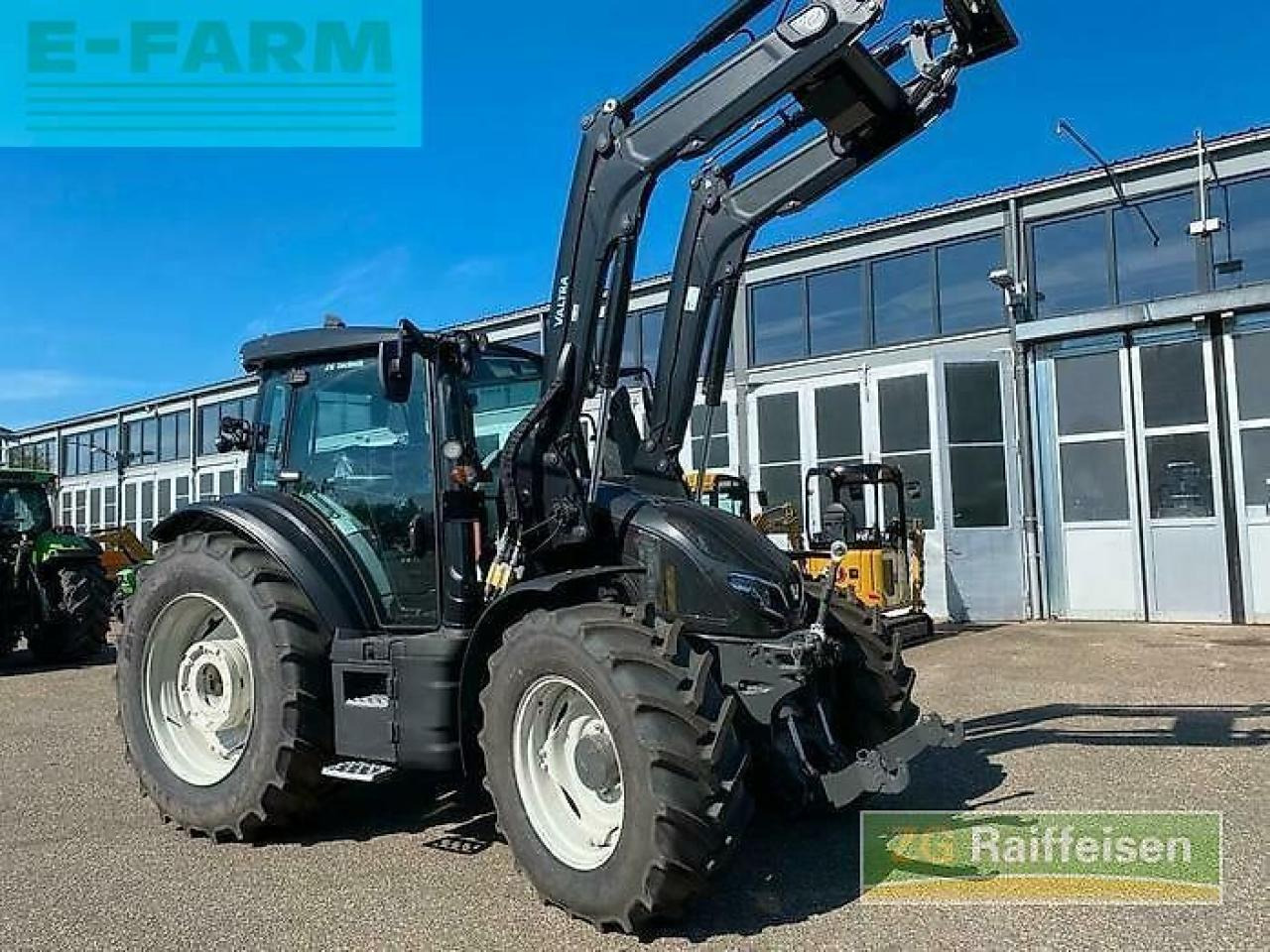 Valtra g135v 1b9 - Traktör: fotoğraf 2 Valtra g135v 1b9 - Traktör: fotoğraf 2