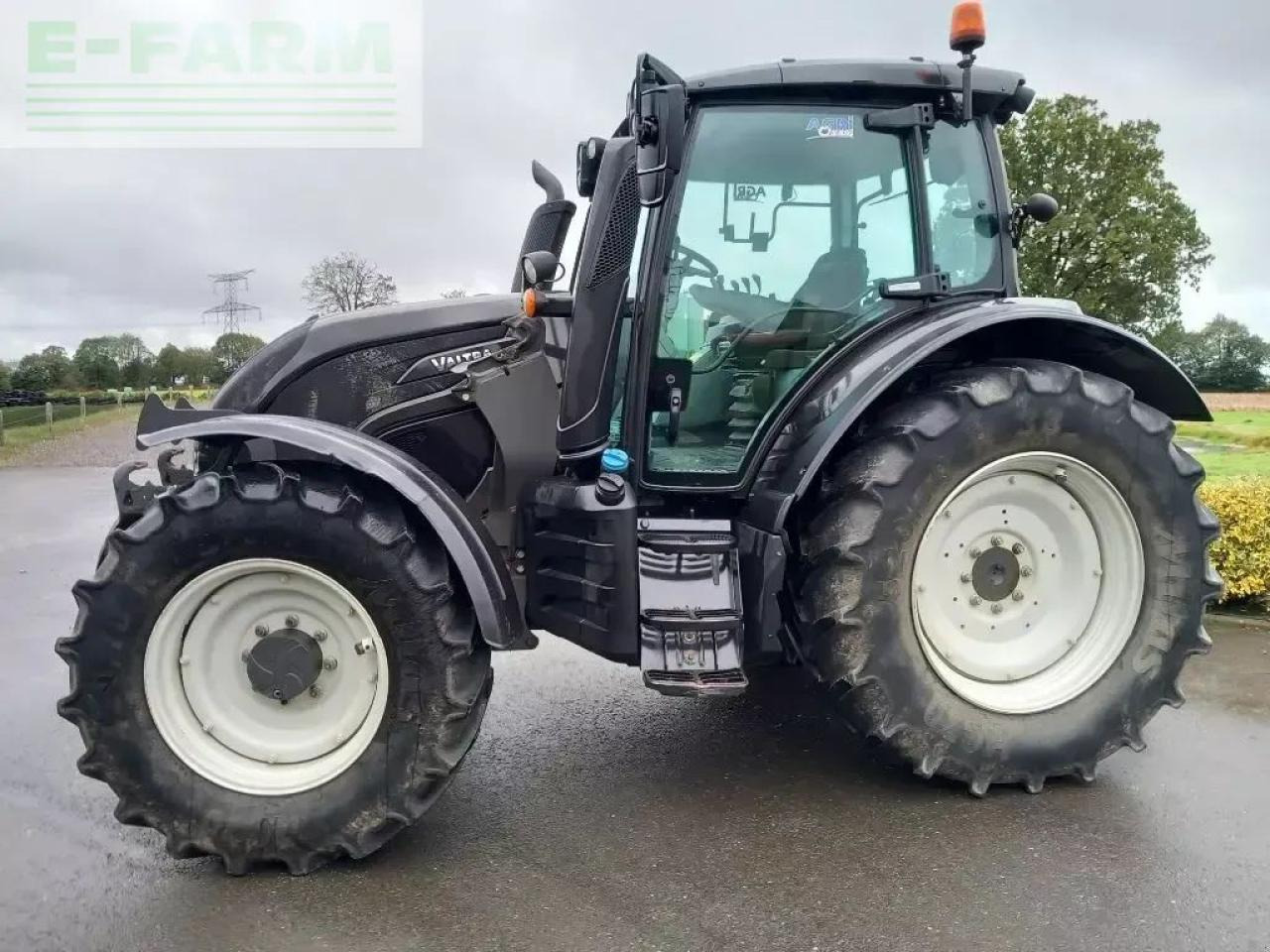 Valtra n 134 hitech HiTech - Traktör: fotoğraf 3 Valtra n 134 hitech HiTech - Traktör: fotoğraf 3