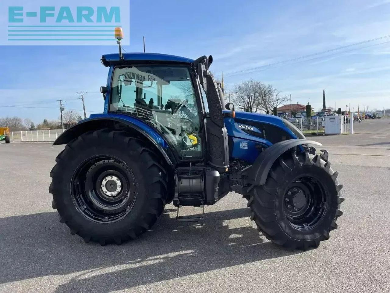 Valtra n 154 - Traktör: fotoğraf 5 Valtra n 154 - Traktör: fotoğraf 5