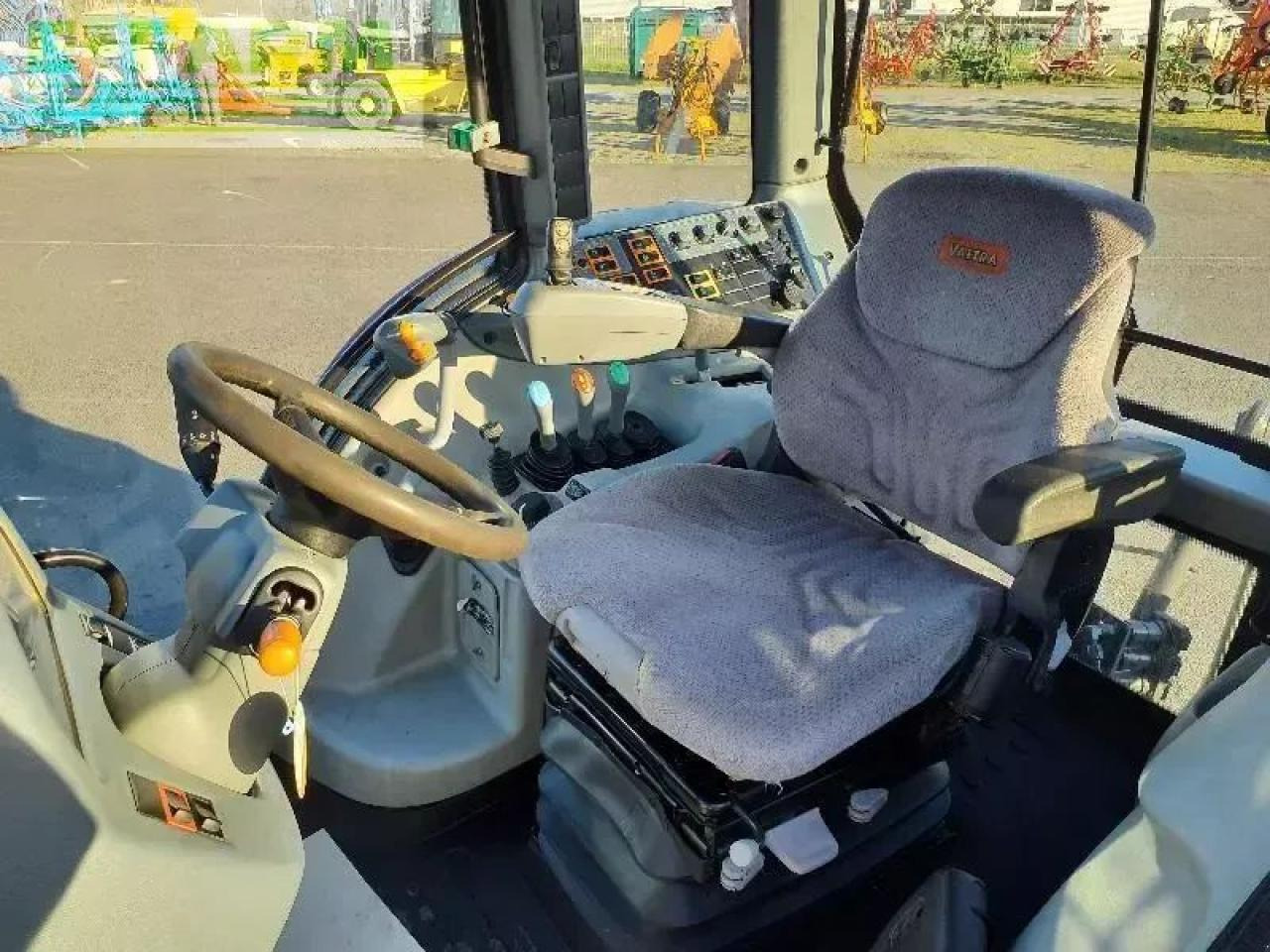 Valtra n103 - Traktör: fotoğraf 5 Valtra n103 - Traktör: fotoğraf 5