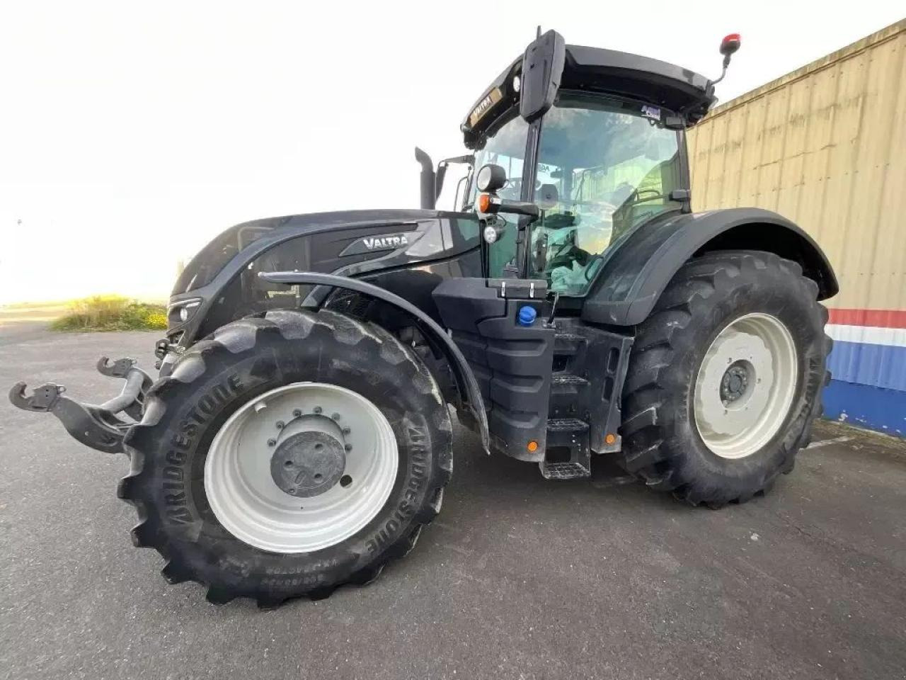 Valtra s324 - Traktör: fotoğraf 1 Valtra s324 - Traktör: fotoğraf 1