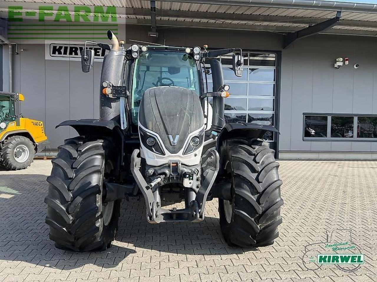Valtra t 214 direct Direct - Traktör: fotoğraf 5 Valtra t 214 direct Direct - Traktör: fotoğraf 5