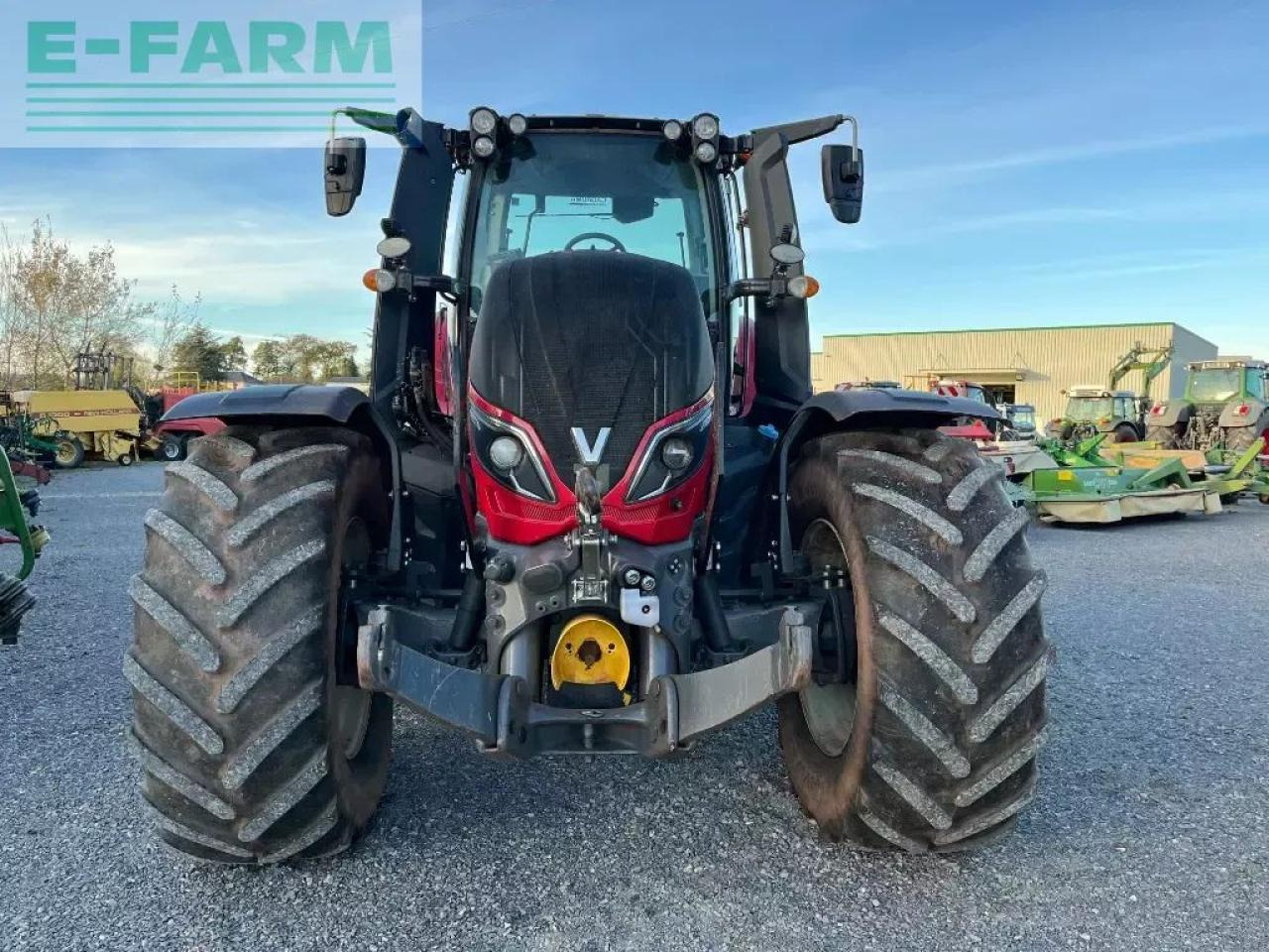 Valtra t 214 direct smarttouch Direct - Traktör: fotoğraf 3 Valtra t 214 direct smarttouch Direct - Traktör: fotoğraf 3