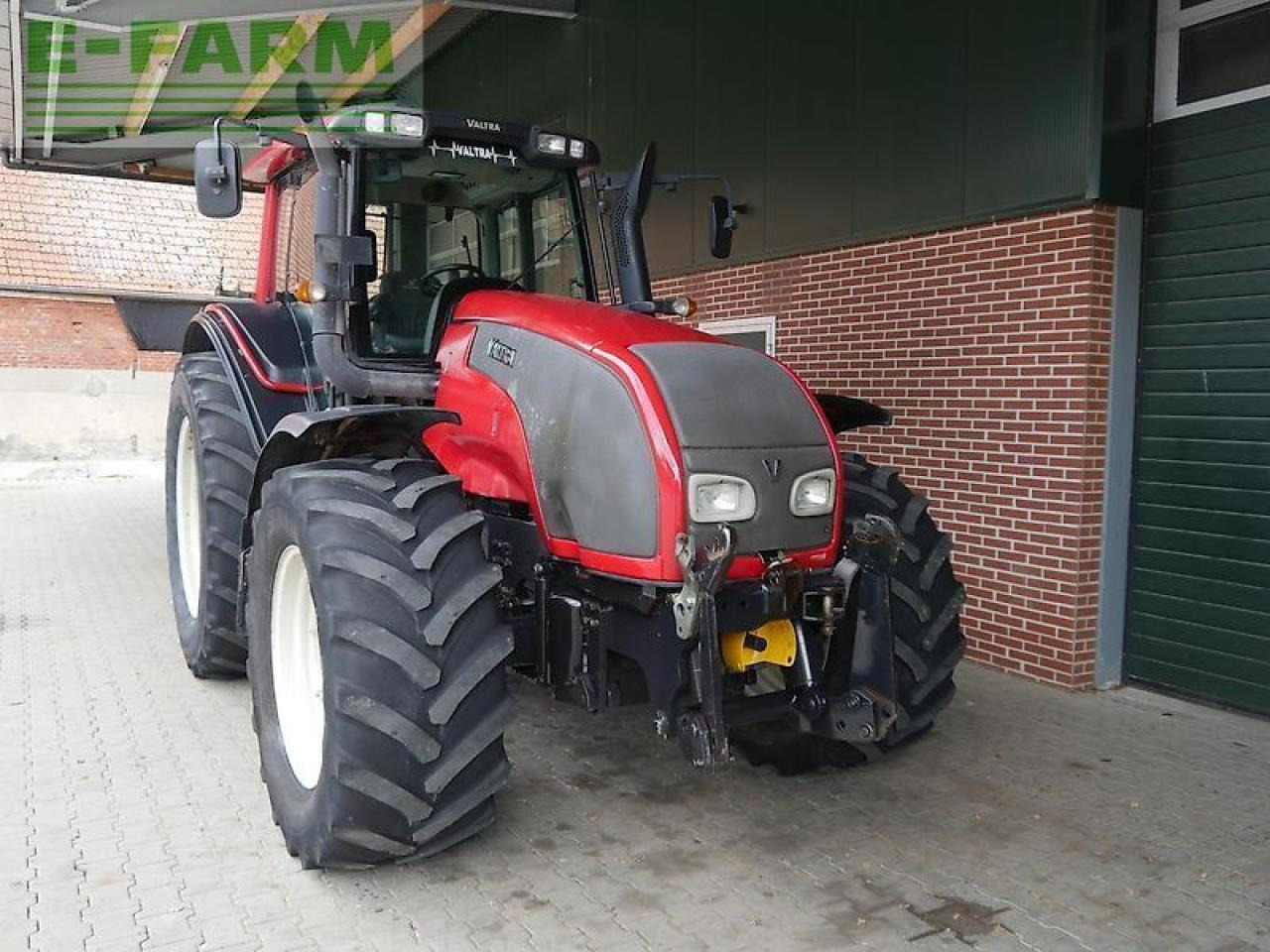 Valtra t151e hitech fzw HiTech - Traktör: fotoğraf 2 Valtra t151e hitech fzw HiTech - Traktör: fotoğraf 2