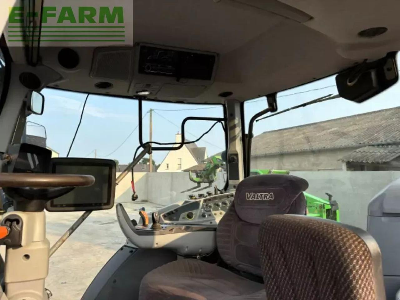 Valtra t214v - Traktör: fotoğraf 5 Valtra t214v - Traktör: fotoğraf 5