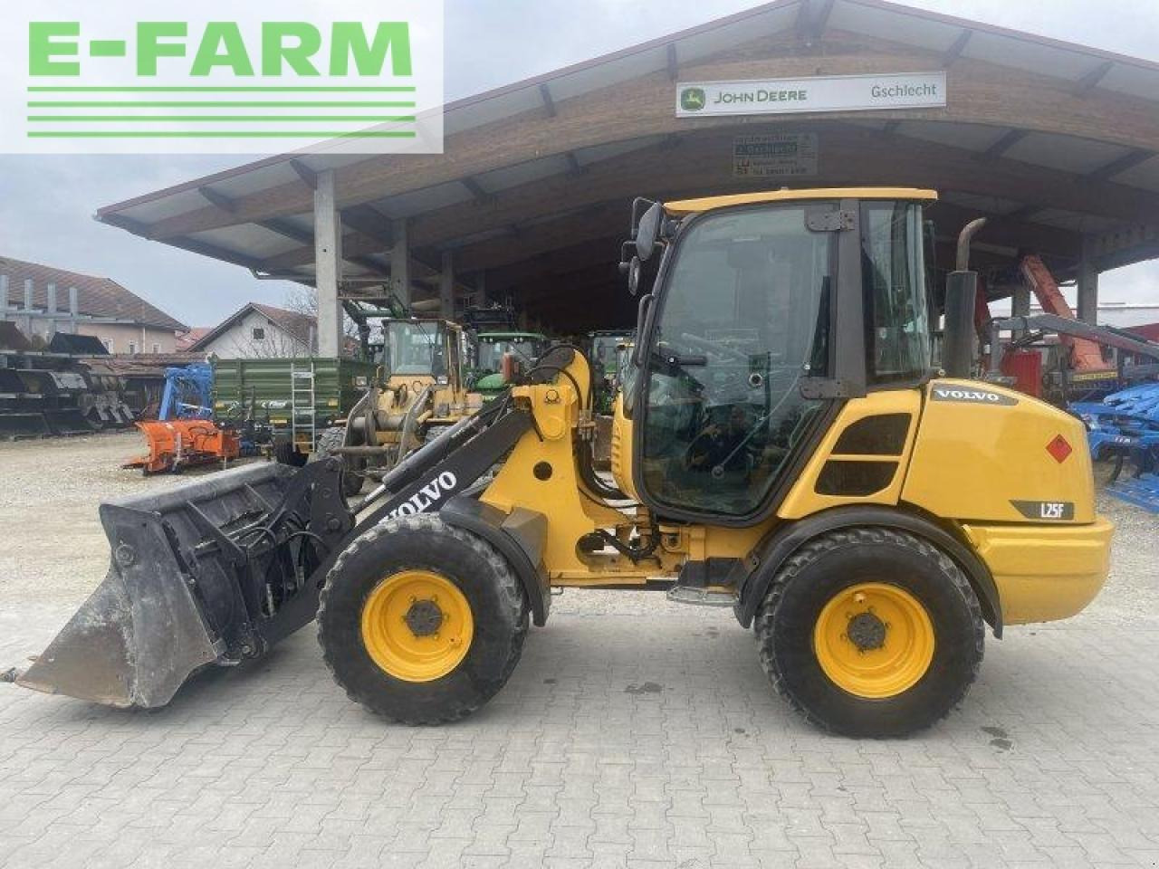 Volvo l 25f - Mini ekskavatör: fotoğraf 2 Volvo l 25f - Mini ekskavatör: fotoğraf 2